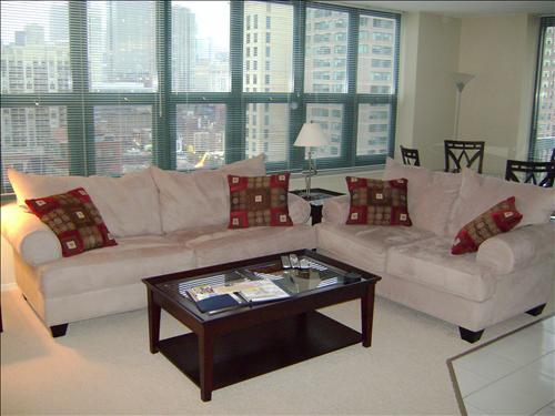 Suite Home Chicago - Eugenie Terrace Two-Bedroom Apartment 객실 사진